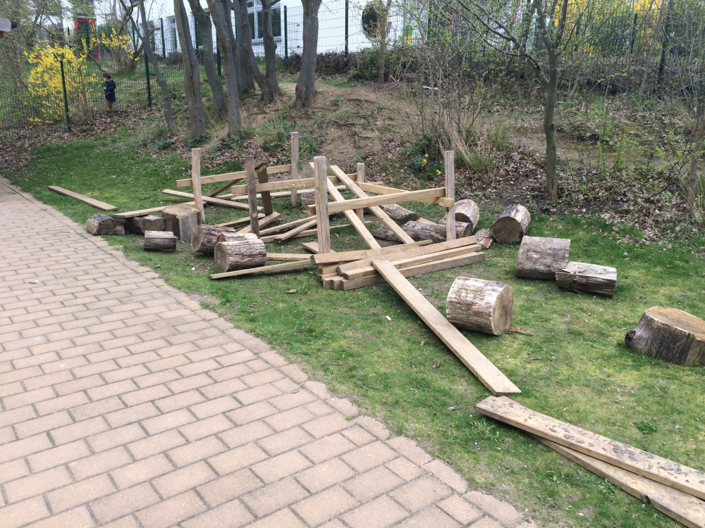 Bewegungsbaustellen-Material - C