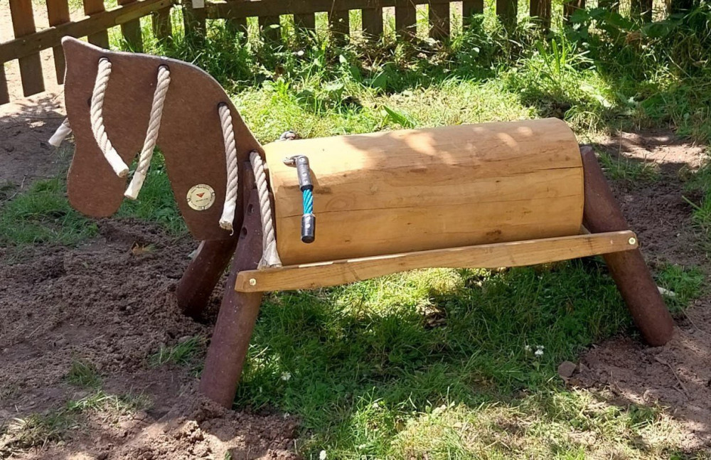 Holzpony